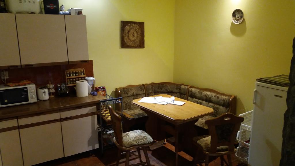 蒙大拿萨斯卡度假屋 Sasca Montană 外观 照片